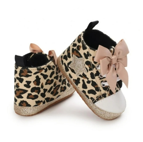 NWT Valen Sina Baby Girl Size 1 Walking Shoes Casual Soft Sneakers with Bows - Picture 5 of 16